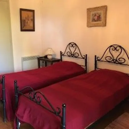Дом отдыха Maison La Croix-valmer, 5 Pieces, 6 Personnes - Fr-1-726-38 *